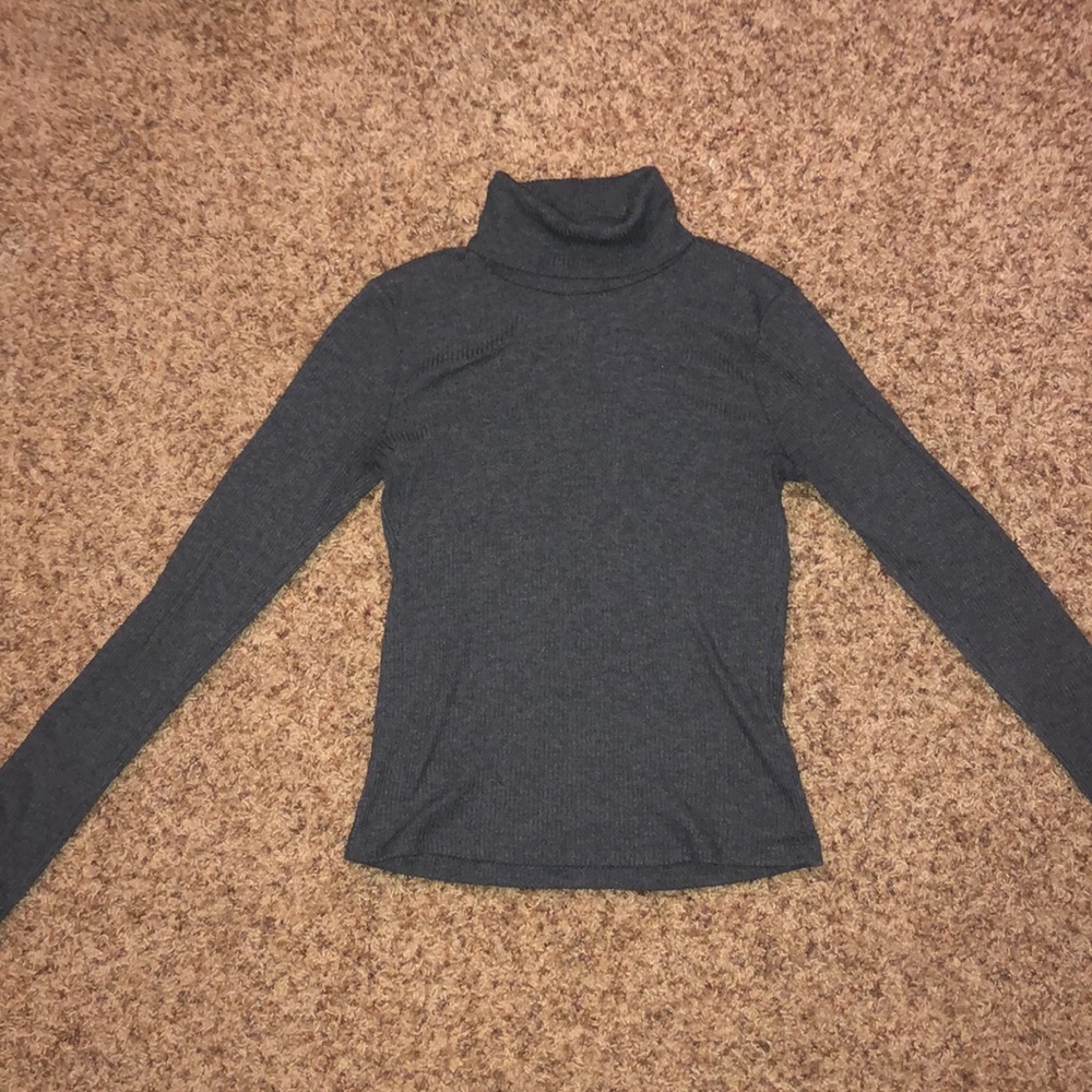 turtle neck sweater